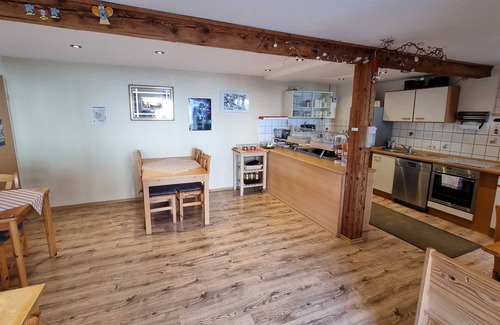 Rust Apartment | Guest Rated 10/10: Non-Matrimonial Room at Gästehaus Gravell