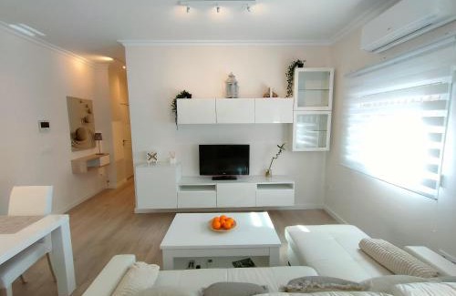 L'Olivereta Apartment | Relaxing Retreat at Non Stress Turia - Family Friendly Stay