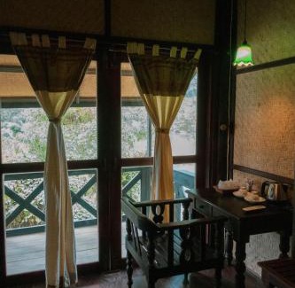 Nong Khiaw Resort | Family-Friendly Retreat at Nong Kiau Riverside, Rated 8.9