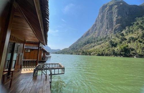 Nong Khiaw Resort | Pet-Friendly Retreat at Nongkhiaw The Float House