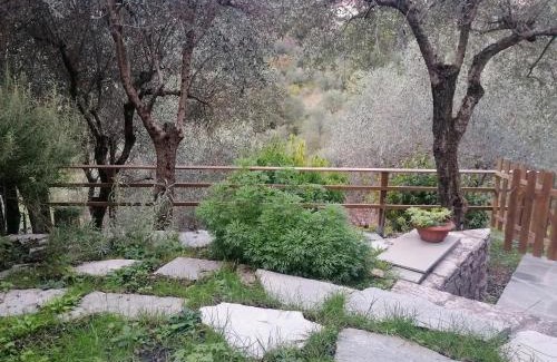 Crocetta Apartment | Oceanfront Nonna Paola Guest House with High Ratings