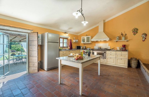 Cortona Villa | Experience Bliss at Nonno Fernando: Pool, Spa & Ocean View