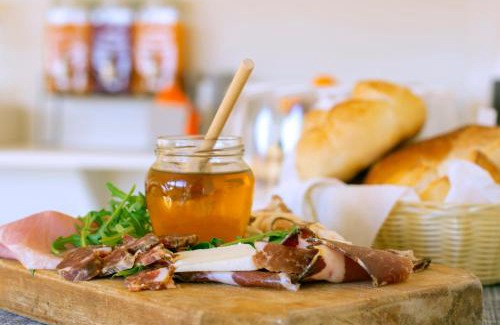Casal Velino Bed & Breakfast | Elegant Nonno Pippino Rooms with Ocean Views & Top Reviews