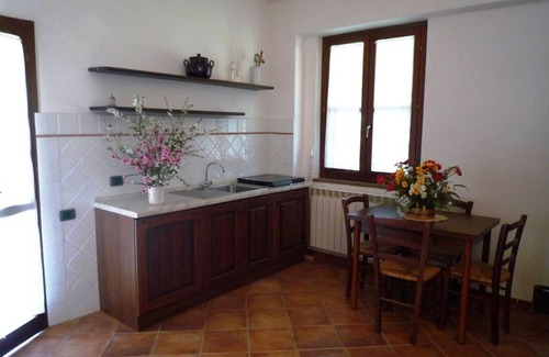 Magliano in Toscana Apartment | Unforgettable Nonno Tobia: Spa, Breakfast & Family-Friendly