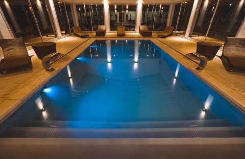 Rio Segundo Department Hotel | Relax at Nono Luigi: 4-Star Retreat with Pool & Hot Tub