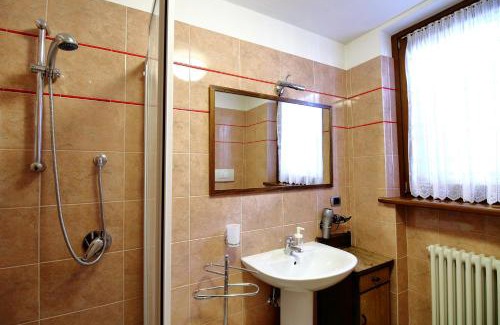Pieve di Cadore Bed & Breakfast | Outstanding Nonostantetutto B&B: Pet-Friendly Comfort