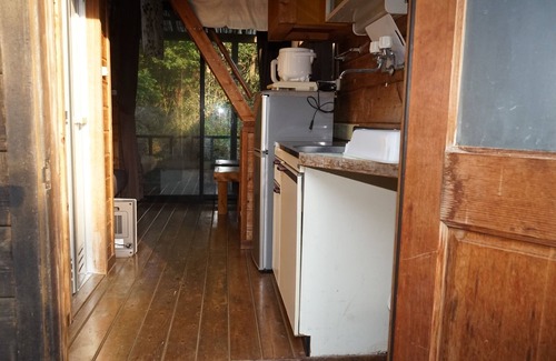 Ihama Cottage | Cozy Courtside Log House for Two in Shizuoka