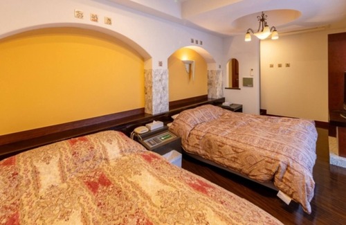 Morioka House | Cozy Non-Smoking Double Twin Room in Iwate with Breakfast