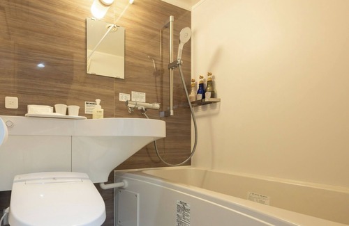 Fukuyama Hotel | NonsmokingRenovated Twin RoomBreakfast include/Fukuyama Hiroshima