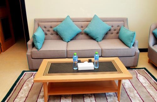 Hidd Apartment | Discover NOOH TOWER: Family-Friendly Getaway with Pool