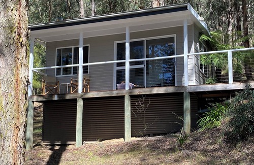 Noojee Apartment | Noojee Views, Cozy Studio, Wood heater Deck. Close to trestle bridge, waterfalls