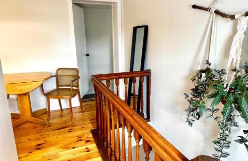 Carleton Place Apartment | NookSide Nest Upstairs 2bedroom Suite King, Queen Kitchenette, Parking