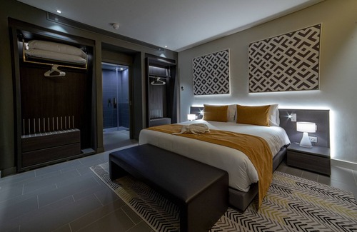 Niamey Hotel | Relax at Noom Hotel Niamey: 4-Star Comfort & Pool Access
