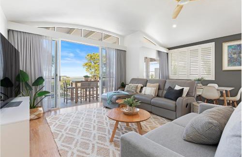 Noosaville Apartment | Discover Noosa Outrigger Beach Resort with Pool & Hot Tub