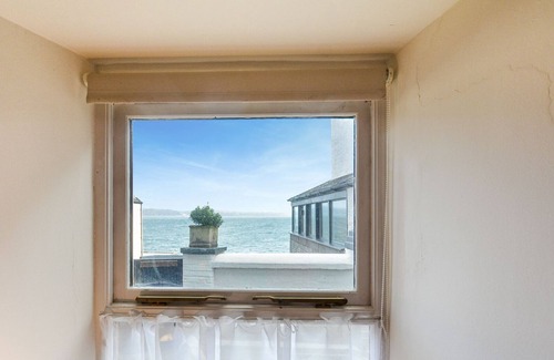 Cawsand Cottage | Spacious Nor Nour: Family-Friendly Stay for 6 Guests