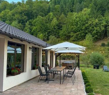 Malaia House | Family-Friendly NOR Villa with Hot Tub and Kitchen Perks