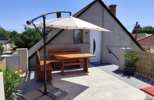 Balatonszarszo Apartment | Discover Norbi Vendégház: Guest Rated 9/10 for Comfort