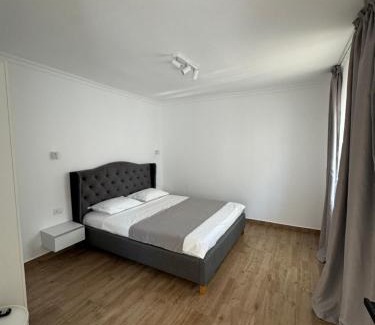 Constanta House | Nord 22: Guest Rated 9.9 with Oceanfront Views