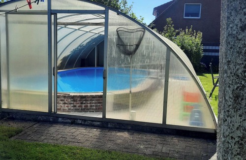 Norden Apartment | Discover Nord-strand: Family-Friendly Stays with Pool Access