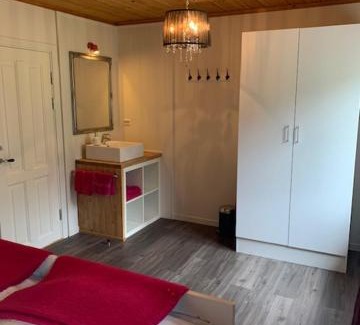 Hjartdal House | Nordbø Pensjonat: Family-Friendly Retreat with Cozy Amenities