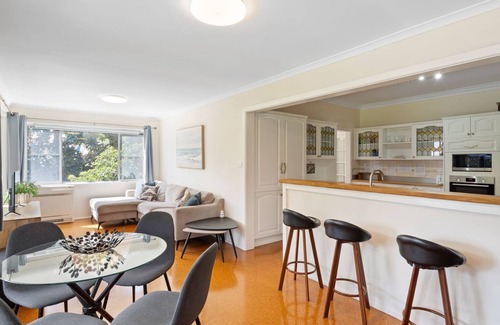 Forster House | Nordic House - central home with a pool