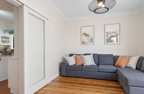 Forster House | Nordic House - central home with a pool