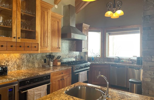 Crested Butte Hotel | Nordic Inn: Guest Rated 9/10 with Spa and Family Amenities