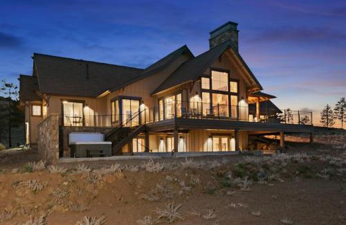 Sisters House | Nordic Lodge: Family-Friendly Retreat with Excellent Reviews