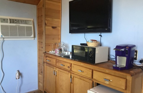 L'Anse Apartment | Nordic Room: Family-Friendly Stay with Breakfast Included