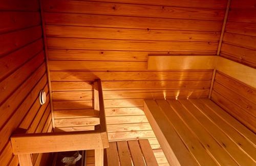 Hietalahti Apartment | Cozy Seaside Apartment - 4-Star Family-Friendly Retreat