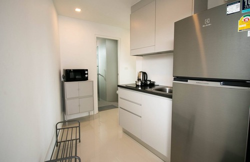 Kram Condo | Family-Friendly Mantra Beach Condominium with Pool & Breakfast