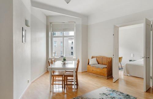 Etu-Toolo Apartment | Nordic Vintage Studio