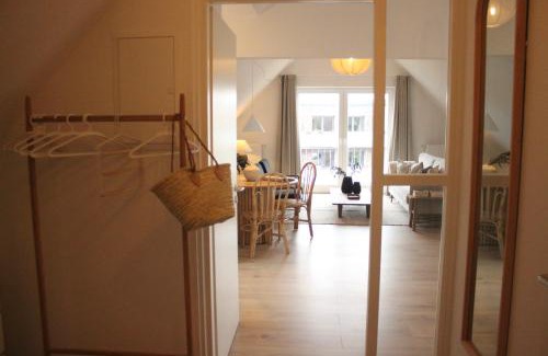 Leer Apartment | Inviting Nordisches Wohlfühlnest in Leer's Historic Old Town