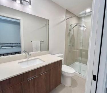 East Kootenay Ski Chalet | Nordix Townhouse: Oceanfront Escape with Pool and Spa
