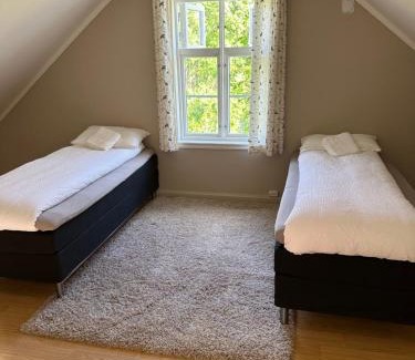 Leknes House | Nordlandshus Lofoten: Pet-Friendly Retreat with 9.8 Rating