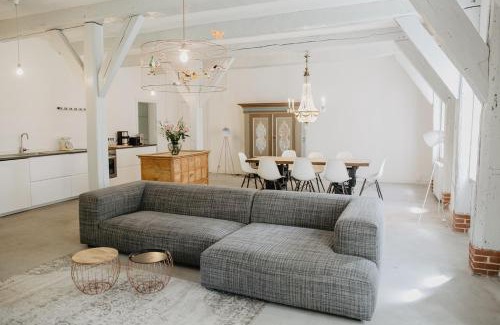 Tetenbull Apartment | NordseeEstate - Cozy Loft with Sauna & Pet-Friendly Charm