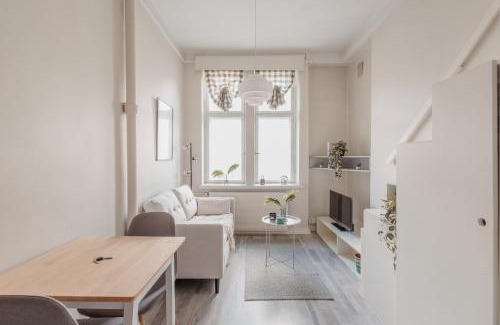 Etu-Toolo Apartment | Nordstay - Urban Retreat near Hietaniemi Beach self check-in