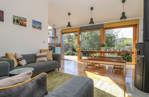 Truro Cottage | Cozy Nordstrom: Open Fire Retreat in Callestick with Breakfast