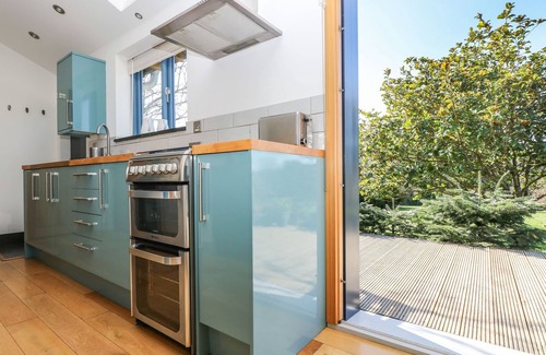 Truro Cottage | Cozy Nordstrom: Open Fire Retreat in Callestick with Breakfast
