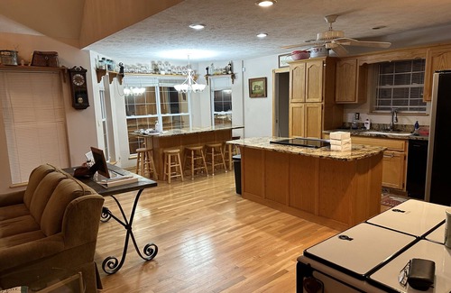 Calico Rock House | Idyllic Lakefront Retreat at Norfork with Hot Tub & Spa