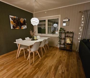 Tromso Apartment | Child-Friendly Aurora Apartment in Kvaloya, Tromso - 9.8 Rating