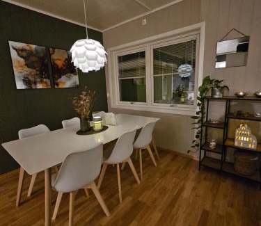 Tromso Apartment | Child-Friendly Aurora Apartment in Kvaloya, Tromso - 9.8 Rating