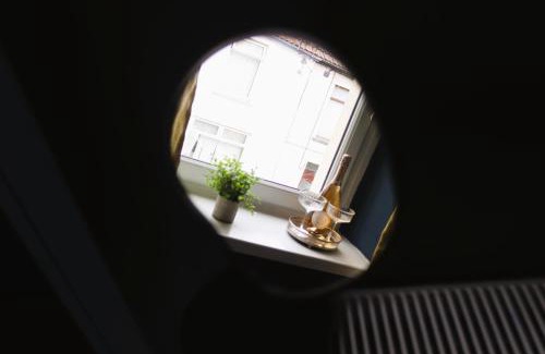 Merthyr Tydfil House | Guest Rated Norkle House: Pet & Child Friendly Retreat