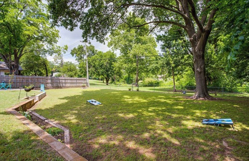 Norman Cottage | Family-Friendly Norman Home with Yard, Steps from OU Campus!