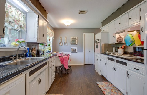 Norman House | Inviting Norman Home with Yard - Steps to Park & OU Campus!