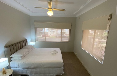 North Wollongong Hotel | Discover Normandie Wollongong: Family-Friendly Getaway