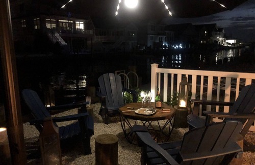 Normandy Beach House | Normandy Beach: 6BR Lagoon Home with Ocean View & Breakfast