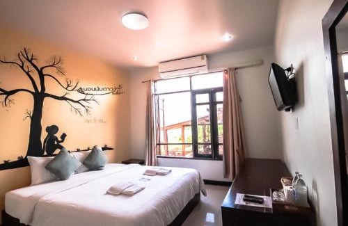 Chiang Khan Hotel | Top-Rated Family-Friendly Stay at Norn Nab Dao Rimkhong
