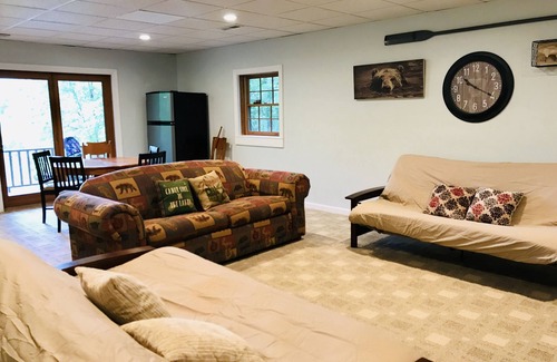 Big Creek Cabin | Discover Dawson Creek Lakefront Rentals with Dock & Pool