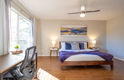 Barrington Oaks House | Family-Friendly Home in North Austin with Large Backyard